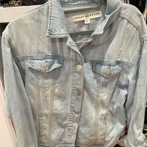 Light Wash Denim Jacket Size Medium